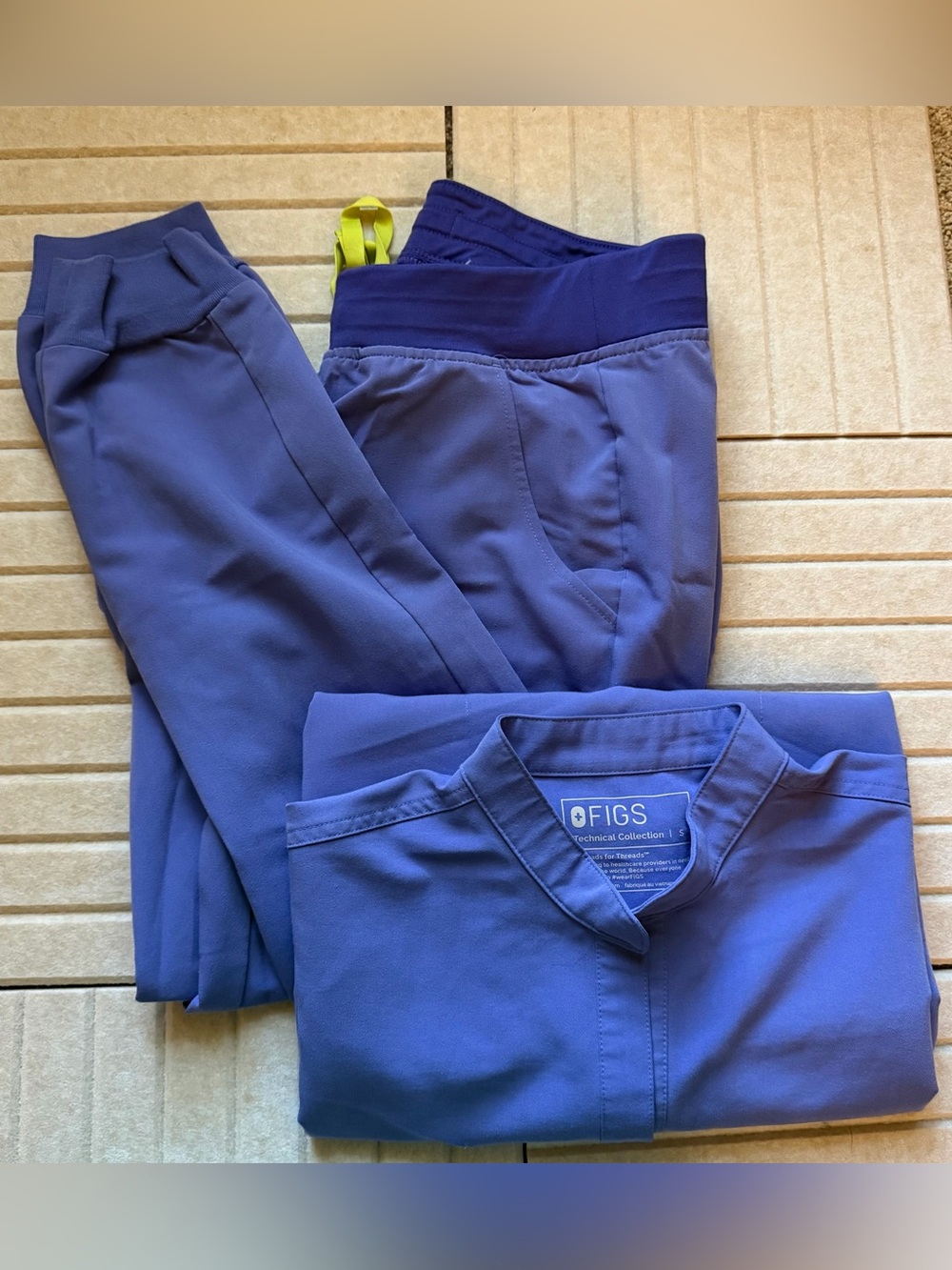 Figs Blueberry Scrub Set Rafaela Top (Size S) + Joggers (Size M/P)